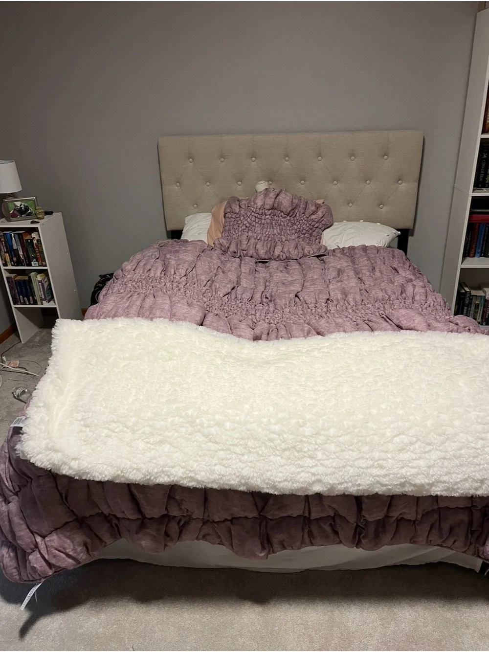 Pottery Barn Queen/Full Cream Puff Quilted Comforter & Double Sham Set
